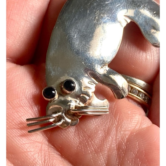 925 Manatee Brooch/Pendant Artist-Signed Sterling Silver - Picture 6 of 7